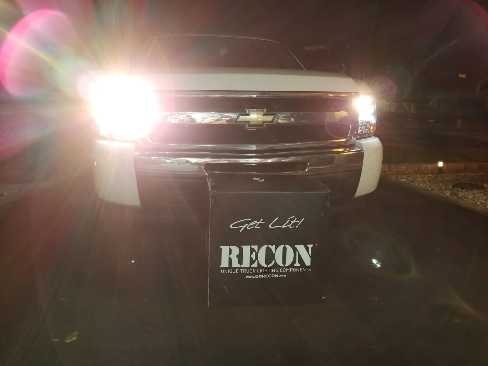 Chevrolet Silverado 07-13 (2nd Gen Single-Wheel 1500/2500/3500) Projector Headlights OLED Halos DRL - Multiple Styles - Image 10