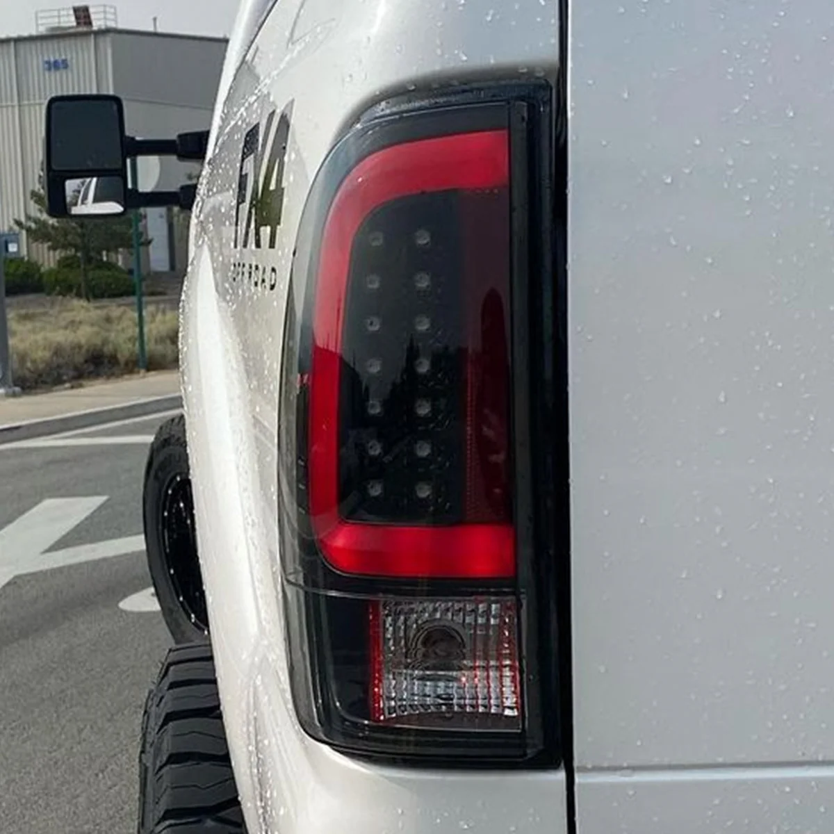 Ford Super Duty 99-07 (F250, F350, F450, F550) Tail Lights OLED - Multiple Options - Image 4