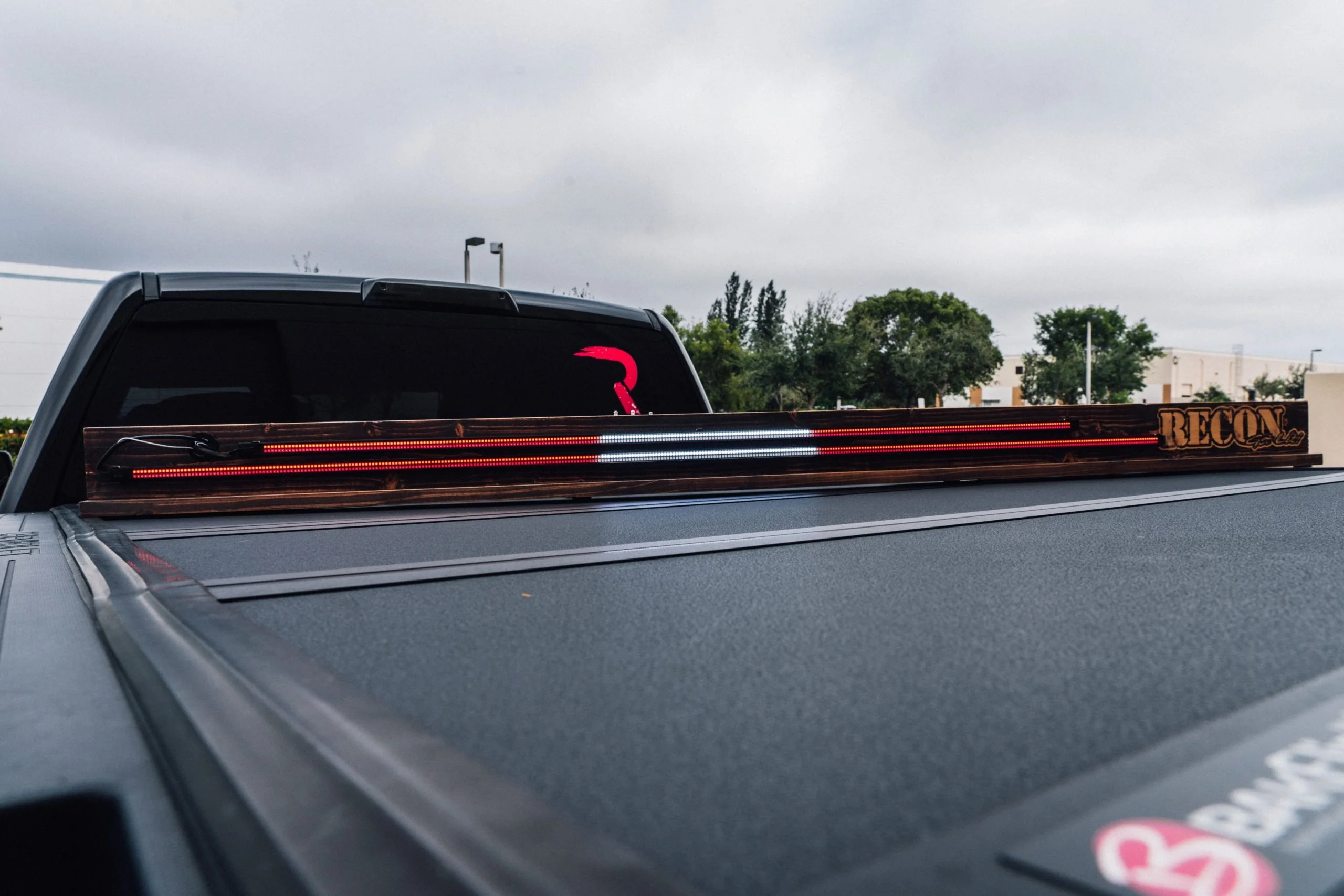 "Dual Row" Tailgate Bar High Power LED Red Scanning Turn Signals, Brake & White Reverse Lights - Multiple Sizes - Image 8