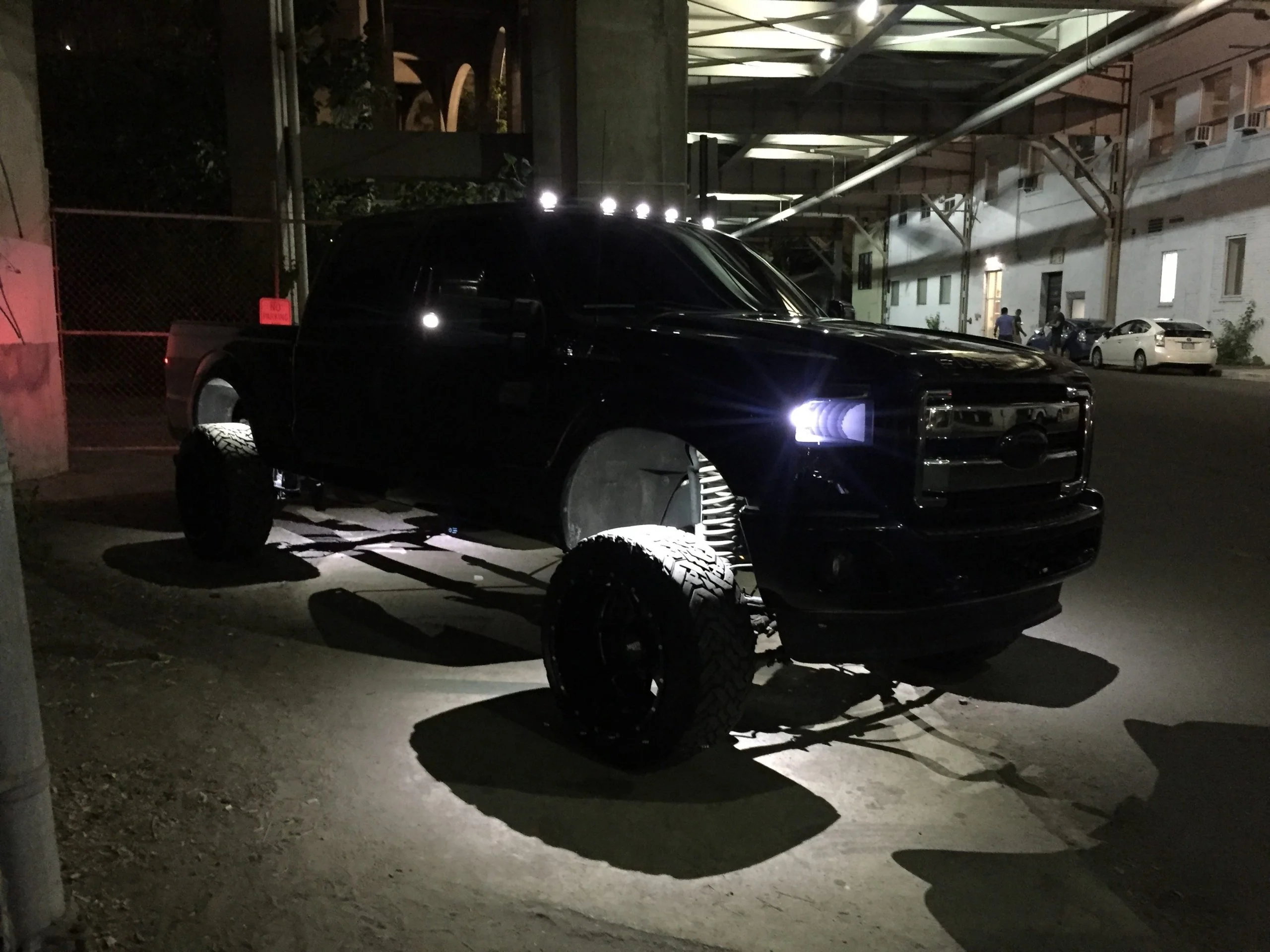 Universal 4-PC Ultra Bright CREE LED Underbody Rock Lights - Multiple Colors - Image 10